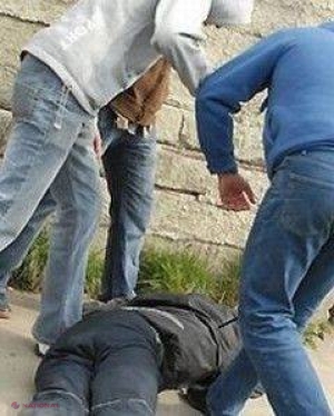 Bătaie între polițiștii din Rezina pentru că nu au putut împărți fetele