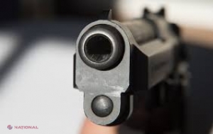 Şi-a ÎMPUŞCAT fără să vrea iubita după ce a folosit pistolul ca jucărie erotică