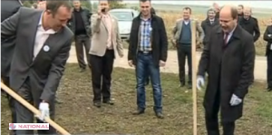 Interese cu gust de mere la Ministerul Economiei