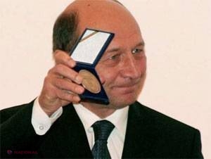 Deputați din R. Moldova, decorați în România