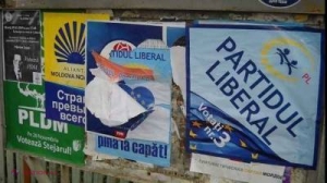 Un partid se pregătește serios de alegeri ANTICIPATE. Au comandat TRICOURI și alte materiale promoționale