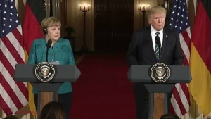 Merkel pune paie pe foc înainte de summitul G20