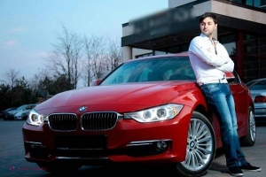 Culmea parcării! Adrian Ursu și-a lăsat mașina pe contrasens – FOTO
