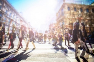 Oamenii devin mai PROȘTI și nimeni nu știe de ce. Concluziile unui nou studiu