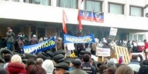 Ucraina // Trei morți și 13 răniți în confruntările din Mariupol