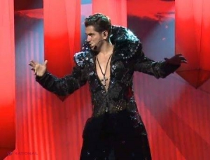 INCREDIBIL! Cezar, reprezentantul României la Eurovision va purta o rochie în scenă