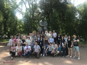 CENTENAR // MRP a derulat a treia etapă a proiectului „Descoperă și Cunoaște România”. 50 de etnici români din zona Cernăuți au vizitat muzee și monumentele istorice