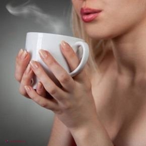 UTIL // Ceaiul şi cafeaua: avantaje şi dezavantaje