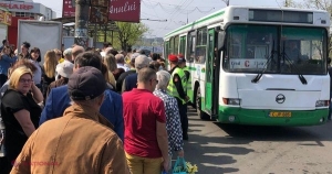 VIDEO // TRANSPORTUL PUBLIC în Chișinău și Bălți va fi INTERZIS de Paștele Blajinilor. Premierul sfătuiește oamenii să NU meargă la cimitire, deoarece RISCUL de contaminare este mare