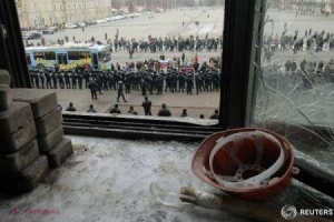 Ucraina // Manifestanți proruși au ocupat Primăria din Mariupol