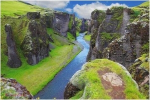 Islanda // Cele mai frumoase călătorii pe care trebuie să le faci într-o viaţă