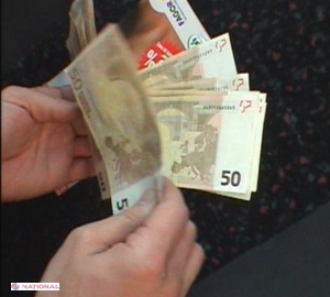 Mii de euro mită pentru a nu fi exmatriculat de la Universitatea de Medicină