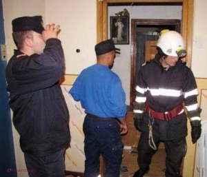 Trei persoane, blocate în casă. Printre ele, un micuț de doi ani