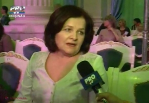 Cu cine merge Margareta Timofti la CUMPĂRĂTURI?