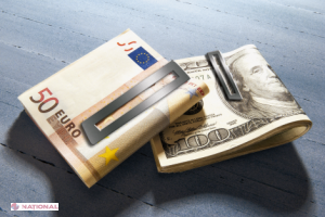 EURO și DOLARUL se scumpesc