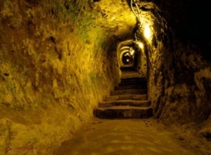 FOTO // Au vrut să sape sub casă, dar au dat peste ceva COLOSAL! „Nu ne vine să credem ce este aici”