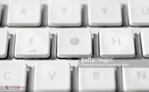 Originile NEBĂNUITE ale unui simbol pe care-l folosești zilnic