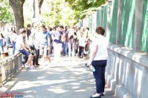 Perlele la Evaluarea Naţională 2017: Din câte aproximez io ultimul vers nu are mai mult de cinci centimetri 