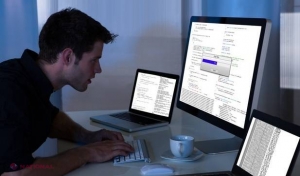 Lista cuvintelor INTERZISE pe Internet. Dacă le foloseşti, poliţia bate la uşa ta pentru că eşti TERORIST