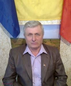 R. Moldova: Trei din cei șase angajați ai unei primării sunt RUDE