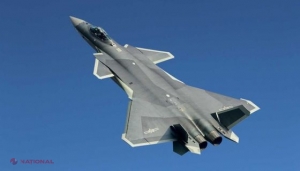 După ce au analizat primul avion invizibil produs în afara SUA, experţii au observat un DETALIU esenţial. Avionului chinez J-20 îi lipseşte CEVA important, iar asta schimbă cu totul datele problemei în cazul unui război cu NATO