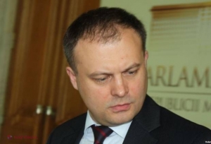 Ministrul Economiei, Andrian Candu, SE RETRAGE de pe lista Partidului Democrat