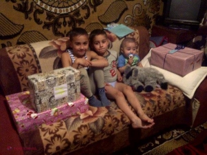 „Cadoul din cutia de pantofi” poate BUCURA de Crăciun copiii nevoiași din R. Moldova