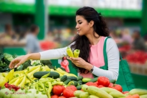 Când vezi aceste etichete pe fructe, NU le cumpăra