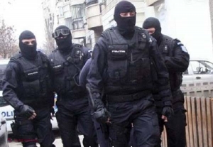 MII de DOLARI au fost depistați la domiciliul EXTREMIȘTILOR reținuți de Procuratura Generală și SIS