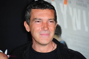 Antonio Banderas îşi lasă soția pentru biserică