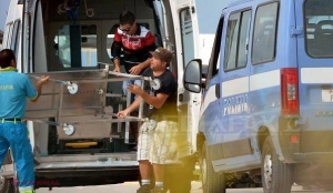ACCIDENT în Italia: Un autocar care transporta zeci de români a lovit un parapet, pe o autostradă
