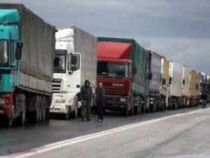 La hotarele Ucrainei sunt blocate 40 de TIR-uri cu mărfuri destinate Transnistriei