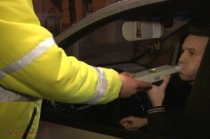 Peste o sută de șoferi băuți, stopați de polițiști în weekend