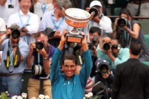 Rafael Nadal a câştigat pentru a 11-a oară Roland Garros-ul. L-a DOMInat pe Thiem, dar a trecut eroic, cu mari emoţii, linia de finiş, după un incident bizar