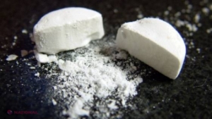 UTIL // De ce nu este bine să RUPI pastila înainte de a o LUA