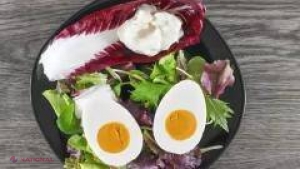 VIDEO // S-a inventat! Oul care pare a fi de găină, dar conţine doar plante