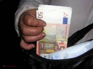 Executor judecătoresc, arestat de CNA după ce a luat mită de la un avocat