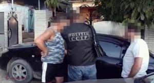 VIDEO // Inșii din Telenești care au dus șase fete la Moscova și le-au obligat să se PROSTITUEZE acum mai bine de zece ani, reținuți: O victimă s-a îndrăgostit de unul dintre ei