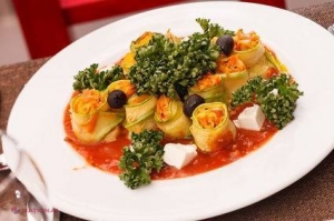 REȚETĂ // Spirale de dovlecei cu mozzarella