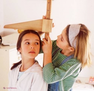 Înălțimea și greutatea copiilor de la naștere, la adolescență. Află cum trebuie să EVOLUEZE micuțul