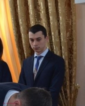 Cine este judecătorul care a semnat nota informativă care a provocat „înlăturarea” din funcție a conducerii CSJ și a Judecătoriei Chișinău. Unul din judecătorii „înlăturați” ar fi chiar nașul său de cununie
