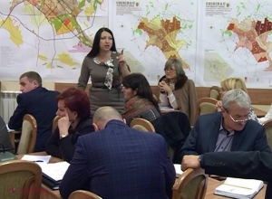CNI a dat IAMA la Primăria Chișinău. Doi șefi de direcții, dați pe mâna procurorilor
