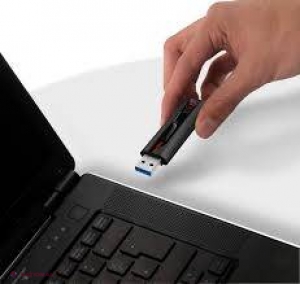 Atenție! Cum poate un USB să-ți strice computerul?