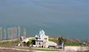 Holercani - satul cu biserica de lângă Nistru