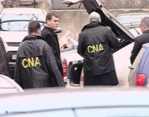 Uniforme noi pentru angajații CNA: Iarna vor purta căciuli brumării din blană de oaie