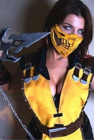GALERIE FOTO // Cum arată cea mai bine plătită FEMEIE gamer din lume. Mai sexy decât Lara Croft şi Kitana la un loc