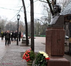 Atmosferă de EPOCĂ şi vin cu scorţişoară de Ziua Culturii Naţionale