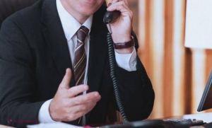 VIDEO // Un polițist din Chișinău nu a vrut să primească MITĂ de 2 000 de lei