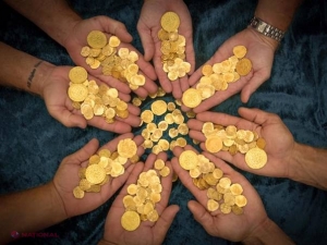 COMOARĂ, în văzul lumii. Monede de AUR, ascunse sub claviatura unui PIAN pe care copiii exersau la şcoală. Este IREAL ce catitate a fost descoperită