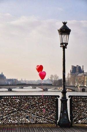 Ce se va întâmpla cu „Lacătele iubirii“ din Paris 